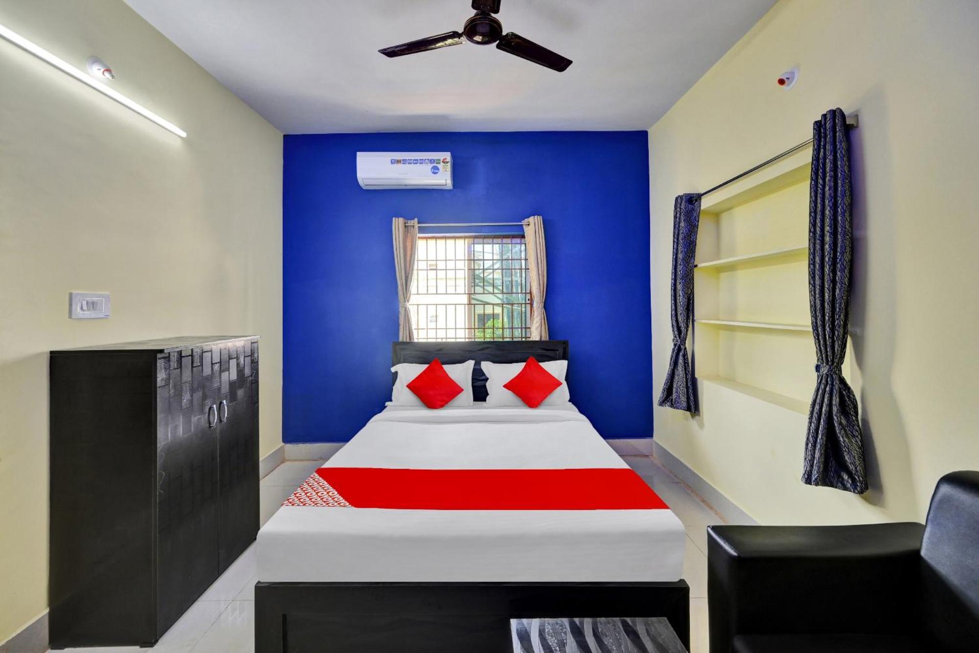 Oyo Flagship 81058 Royal Regalia Hotel Bhubaneswar Exterior foto